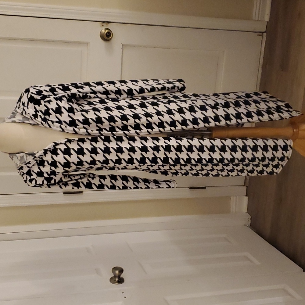 Cream N Sugar Houndstooth Hooded Duster
